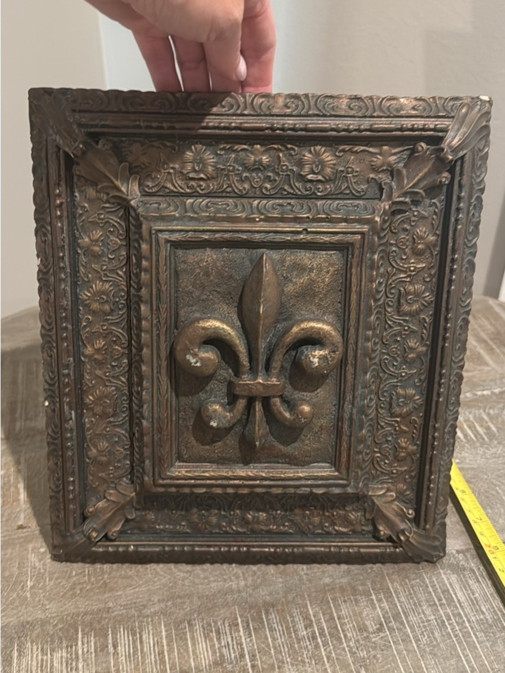 Ornate Fleur-de-Lis Wall Plaque in Antique Bronze Finish